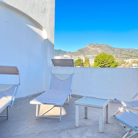 Appartement Spacieux Avec Terrasse Et Piscine Benalmádena Eksteriør bilde