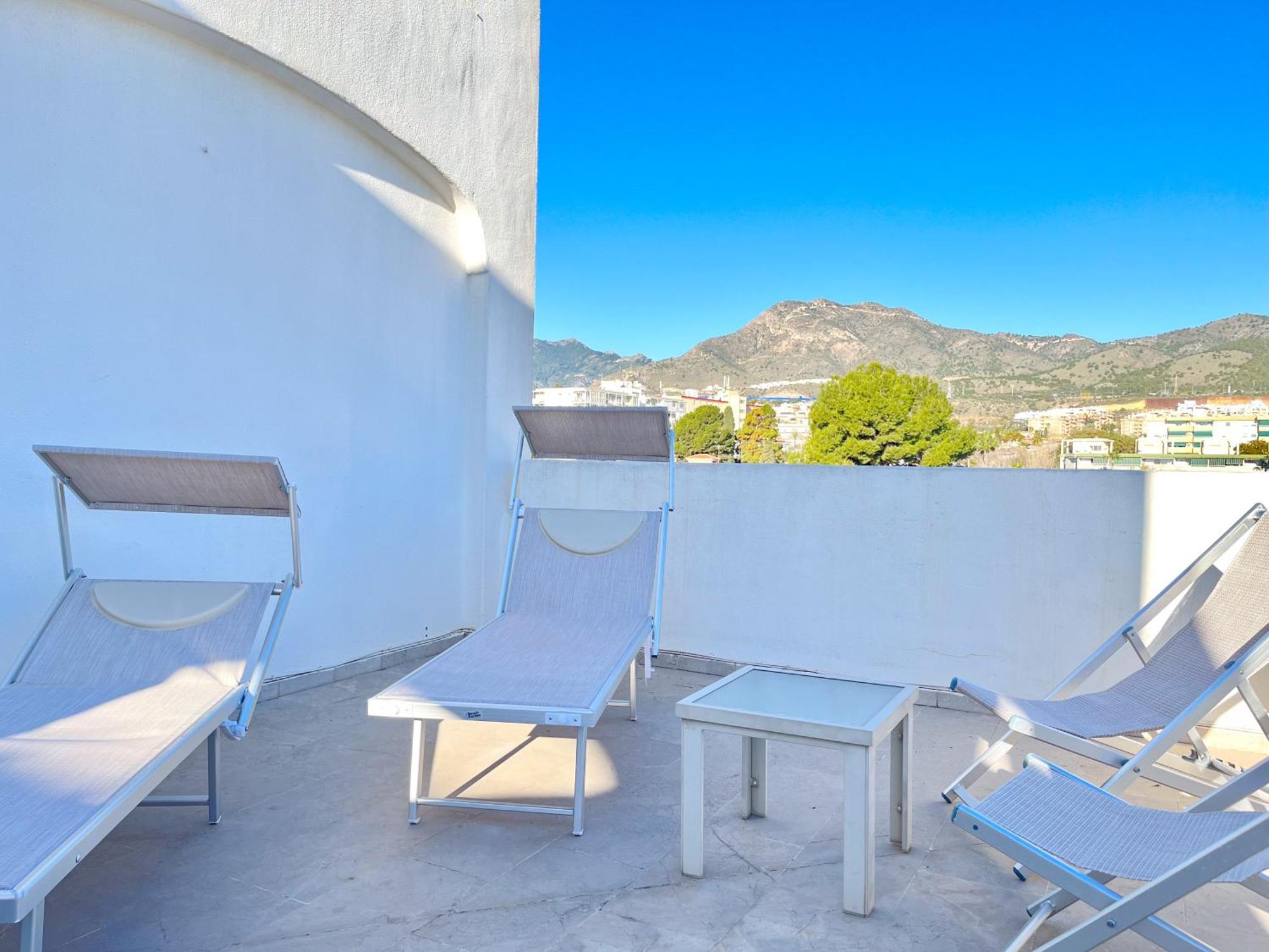 Appartement Spacieux Avec Terrasse Et Piscine Benalmádena Eksteriør bilde