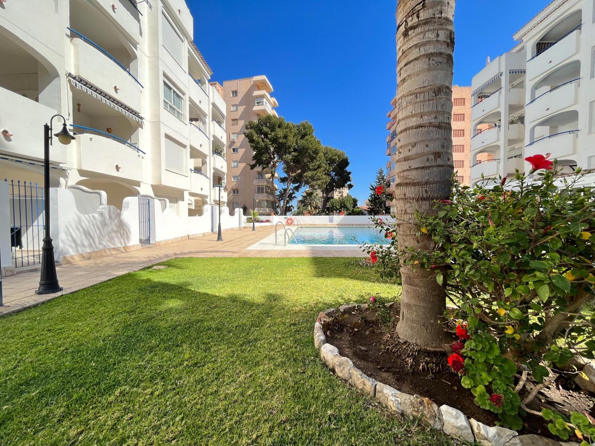 Appartement Spacieux Avec Terrasse Et Piscine Benalmádena Eksteriør bilde